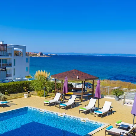 Selena Family Hotel 3*