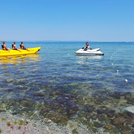 Selena Family ホテル 3*