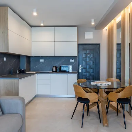 ホテル Selena Family