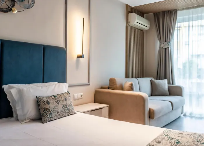 Selena Family Hotel 3*