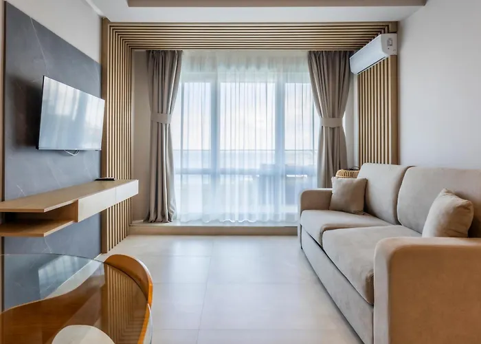 Hotel Selena Family 3*