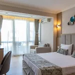 Selena Family Hotel 3*