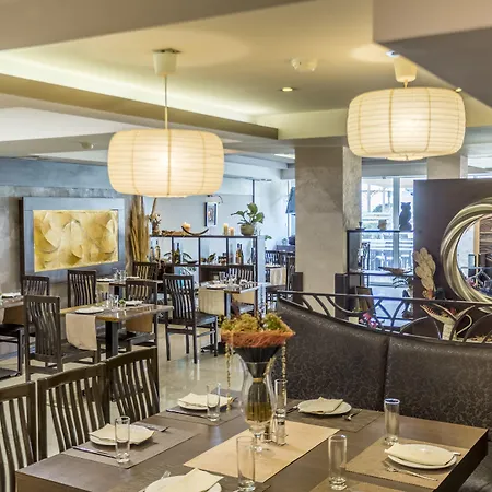 Hotel Selena Family 3*