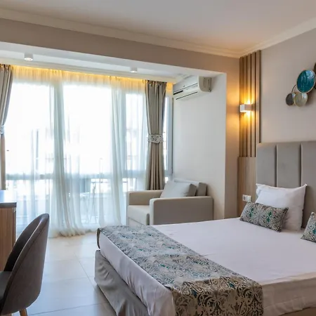 Selena Family Hotel 3*