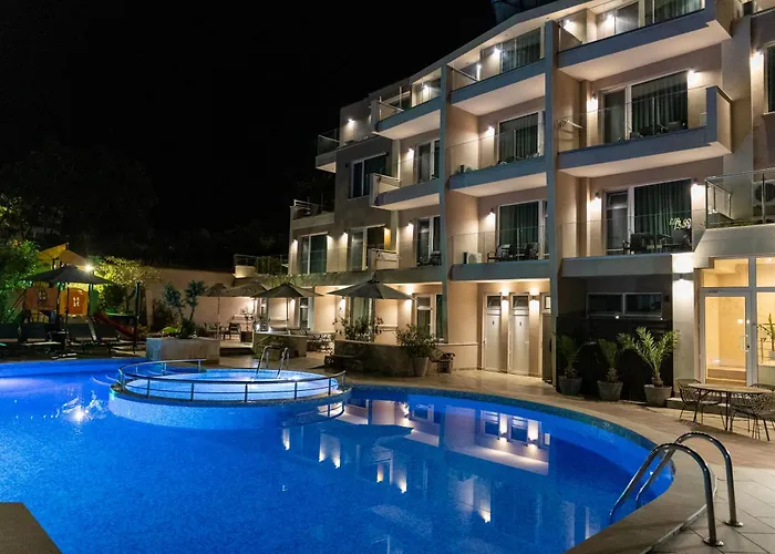 Hotel Selena Family 3*